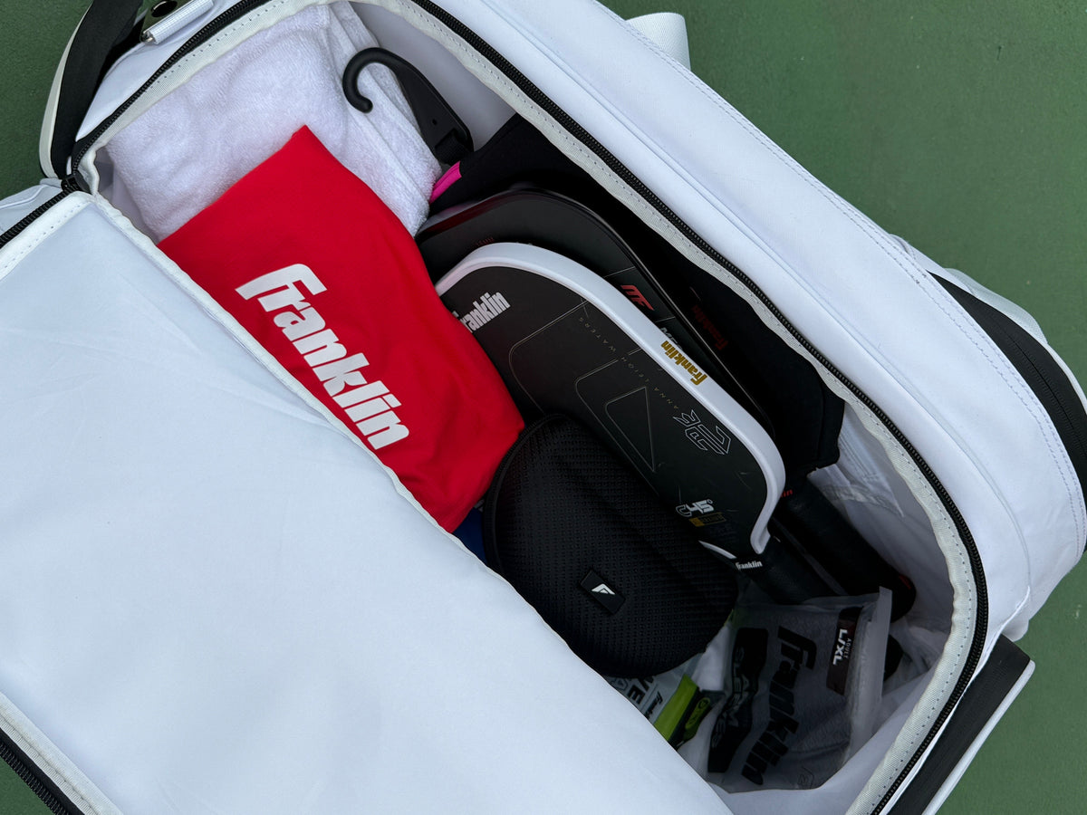 Chơi Pickleball Cần Những Phụ Kiện Gì? Checklist Gear Cho Người Mới